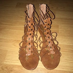 America Rag Size 8 Brown Gladiator Sandals